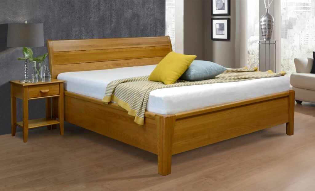 Exkluzivní dřevěná postel s výklopným lamelovým roštem a úložným prostorem. Je určena pro 2 samostatné