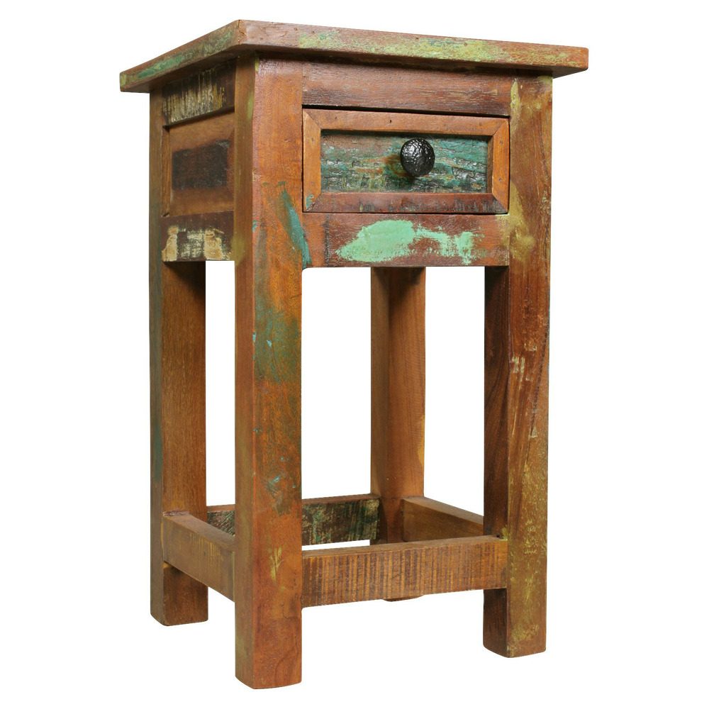 Toto zboží je k dispozici pouze ONLINE. Odkládací stolek KALKUTTA vyrobený z masivního regenerovaného mangového dřeva v odstínech hnědé barvy je vysoce kvalitním