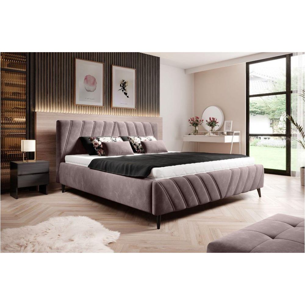 Čalouněná postel se prodává s dřevěným roštem a regulací výšky pro